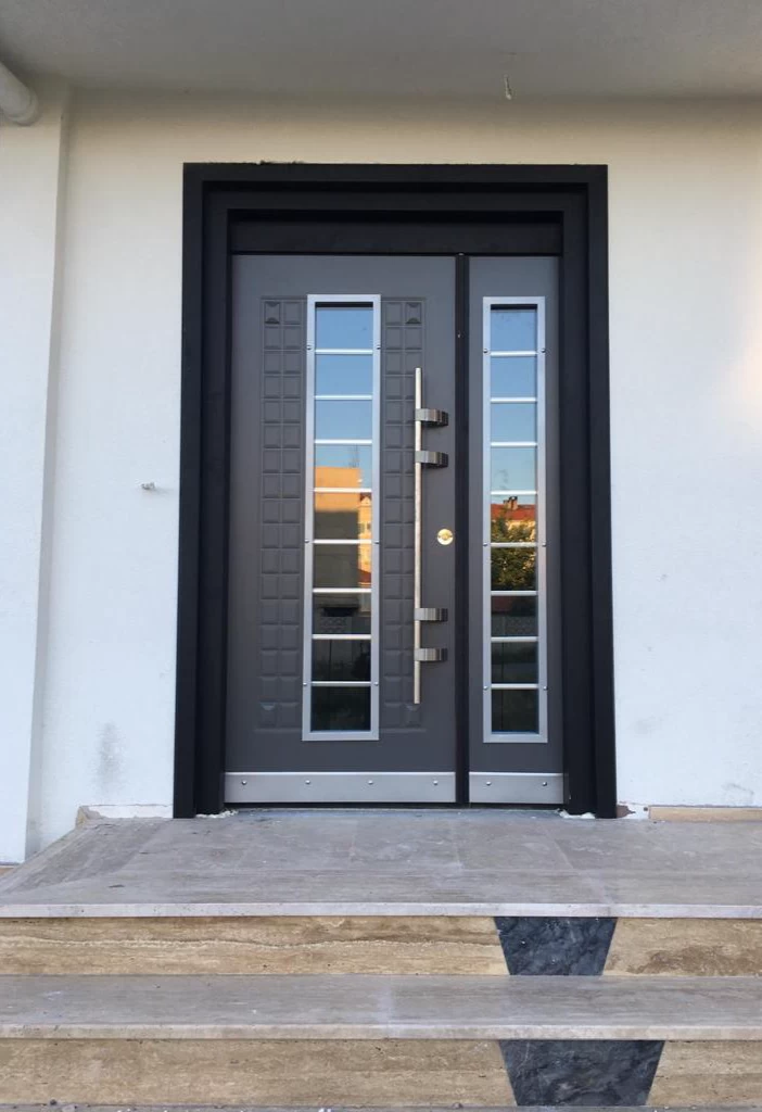 AZ KULLANILMIŞ BİNA GİRİŞ KAPISI 1 AZ KULLANILMIŞ BİNA GİRİŞ KAPISI