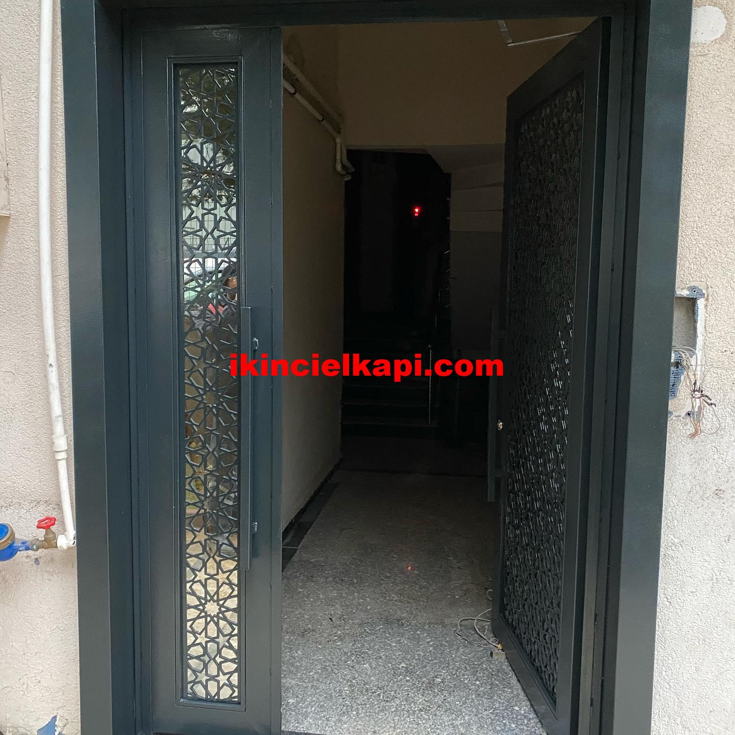 Güzel bina giriş kapısı ferforje (çıkma lazer kesim yeni söküldü) 1 Güzel bina giriş kapısı ferforje lazer kesim