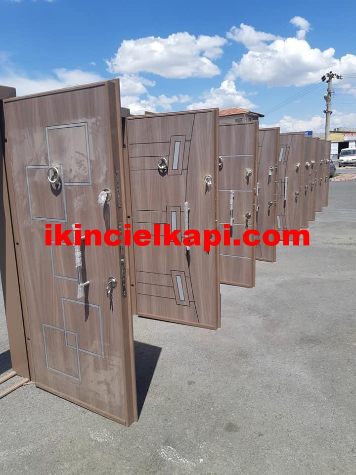 Toptan çelik kapı satan yerler çıkma kapıcı 1950 TL Toptan çelik kapı satan yerler çıkma kapıcı 1950 TL