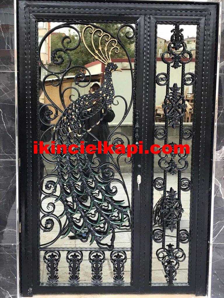 ikinci el apartman giriş kapısı sağlam ve oldukça şık ikinci el apartman giriş kapısı sağlam ve oldukça şık