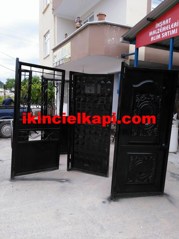 Temiz çıkma demir kapı 700 800 TL sıfır gibi çıkma kapılar 1 sıfır gibi çıkma kapılar