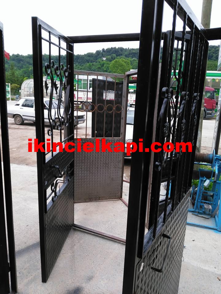 Temiz çıkma demir kapı 700 800 TL sıfır gibi çıkma kapılar 2 ikinci el çıkma kapılar