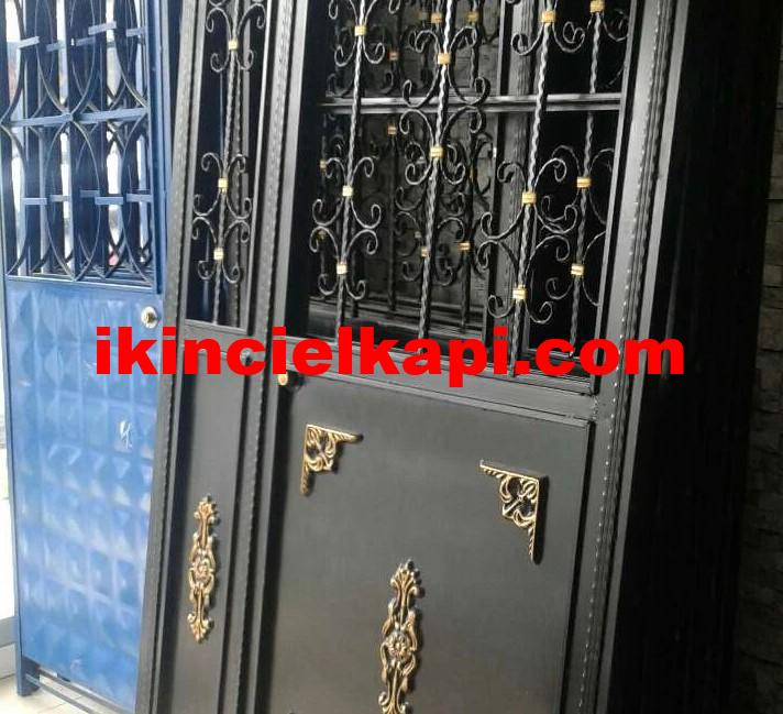 Kentsel dönüşüme giren binaların ikinci el demir kapı Kentsel dönüşüme giren binaların ikinci el demir kapı