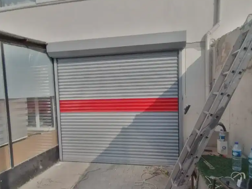 Yeni söküldü otomatik kapı ve kepenk sistemleri Yeni sokuldu otomatik kapi ve kepenk sistemleri 1