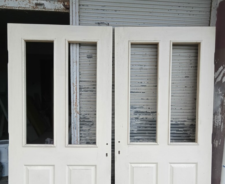 Amerikan panel kapı ve kanadı! 25 adet çıkma amerikan kapılar Amerikan panel kapı ve kanadı! 25 adet çıkma amerikan kapılar