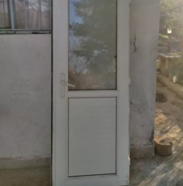 Çıkma balkon kapısı sağlam sorunsuz pvc kapı Çıkma balkon kapısı sağlam sorunsuz pvc kapı