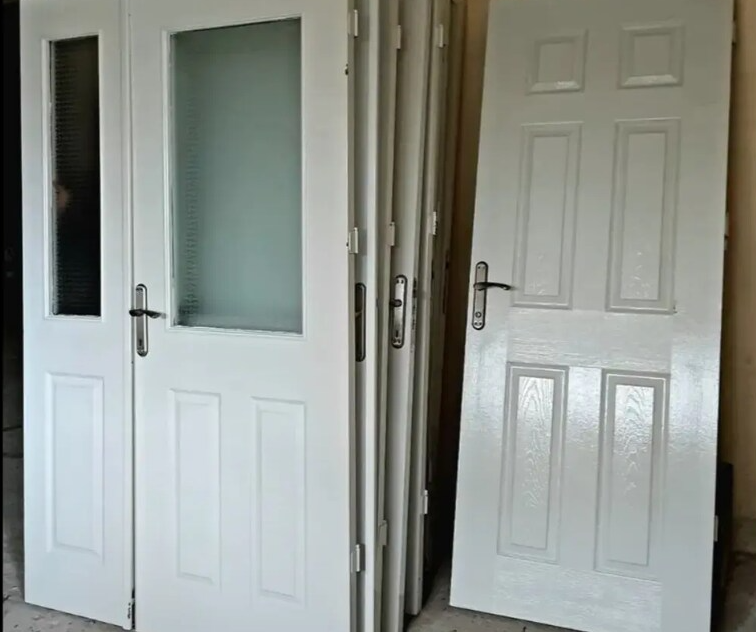 Amerikan panel kapı, bir dairelik çıkma amerikan kapılar Amerikan panel kapı, bir dairelik çıkma amerikan kapılar