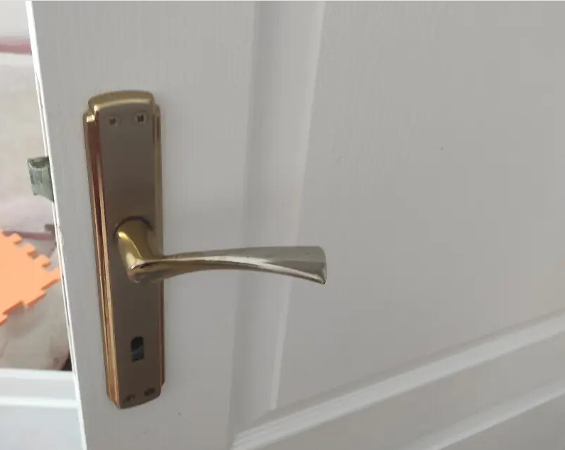 Kaliteli İç kapı oda kapısı sağlam ve çıkma amerikan kapı Kaliteli İç kapı oda kapısı sağlam ve çıkma amerikan kapı